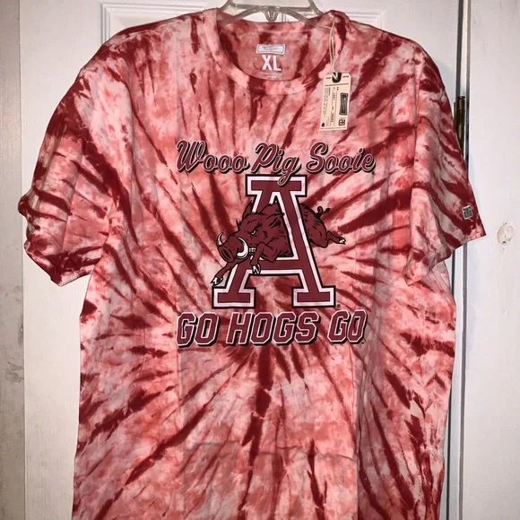 πππ Arkansas Razorbacks Tie Dye WPS Go Hogs Go Leaping Hog Tee πππ - Picture 1 of 5